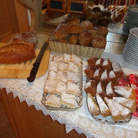 Garni Crepaz Bed & Breakfast Sëlva di Val Gardena
