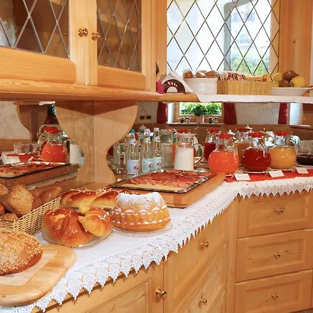 Garni Crepaz Bed & Breakfast Sëlva di Val Gardena