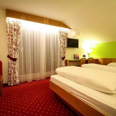 Garni Crepaz Bed & Breakfast 3*
