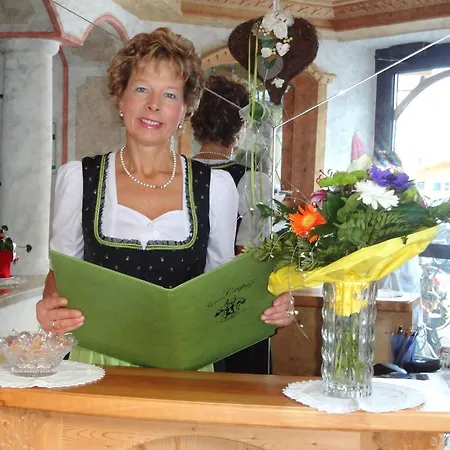 Garni Crepaz 3* Sëlva di Val Gardena